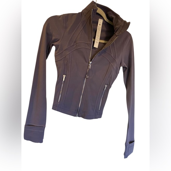 NWT Lululemon define cropped jacket nulu GRAPE MIST Size 2